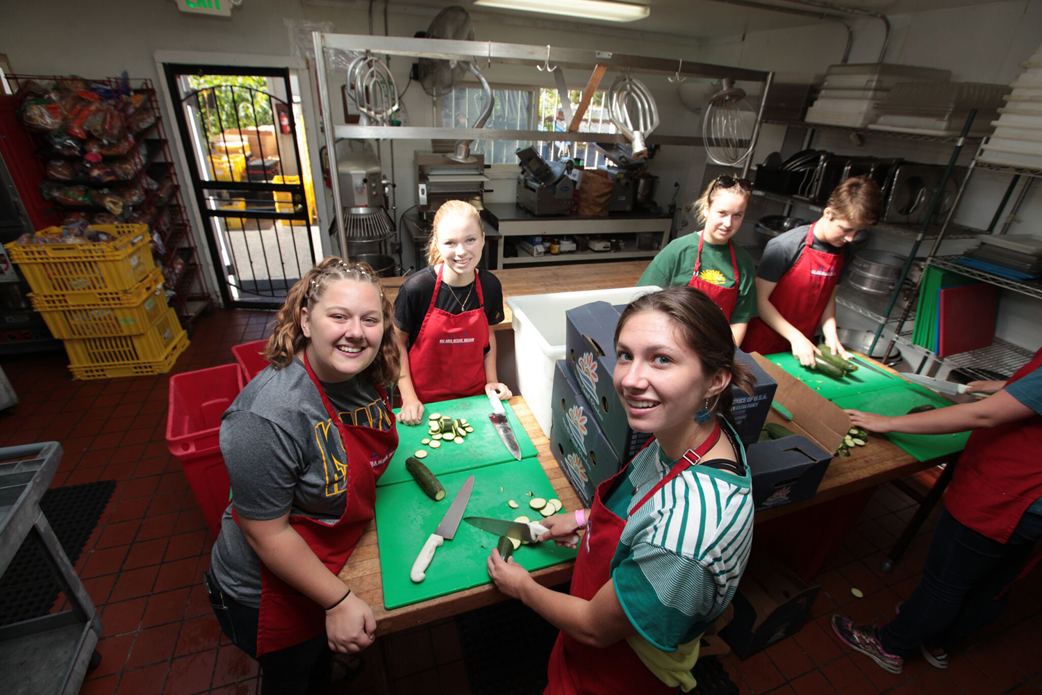 volunteer_group volunteer at homeless shelter near me